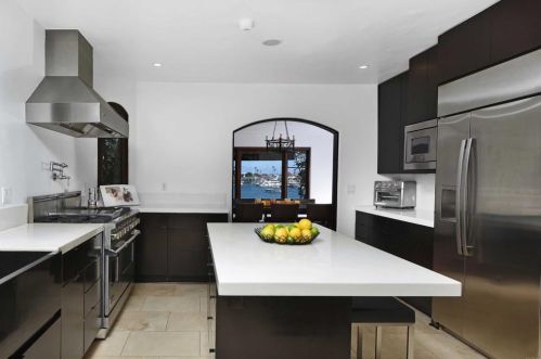 2900 Nichols St, San Diego CA 92106-3426 exterior