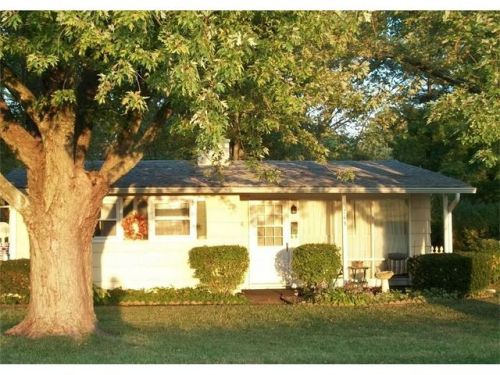 745 Main St, Hopewell, IN 46131-1347
