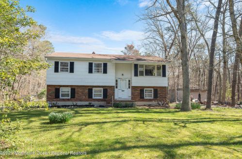 983 Toms River Rd, Jackson Twp, NJ 08527-5239