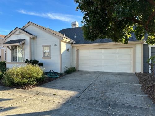 6552 Pine Valley Dr, Santa Rosa, CA 95409-5886