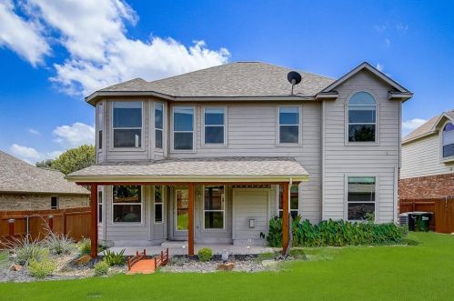 125 Sweet Gum, Uhland TX  78640-5961 exterior