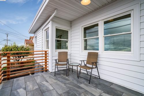 6549 Kensington Ave, Richmond CA  94805-1664 exterior