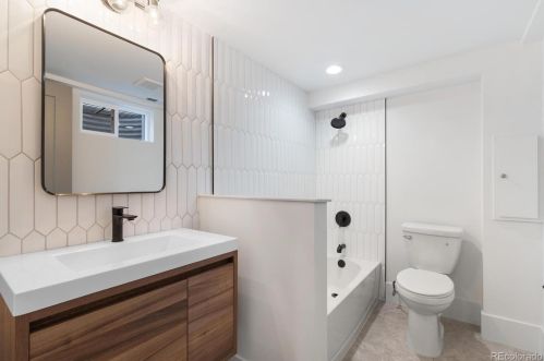 3131 Jasmine Way, Denver CO  80222-7627 exterior