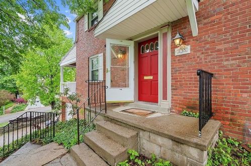 135 Poplar Dr, Pittsburgh, PA 15228-2282