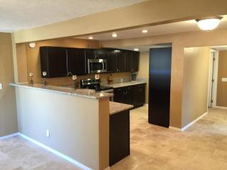 5458 Lester St, Tucson, AZ 85712-3642