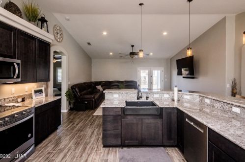 3671 Yazoo Dr, Lake Havasu City AZ  86404-2311 exterior