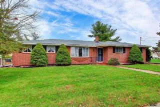 204 7th St, Longlevel, PA 17368-1106