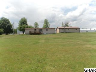 35 Community St, Wellsville, PA 17365-9639