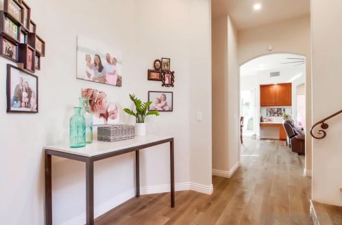 3160 Goldfinch St, San Diego CA 92103-2965 exterior