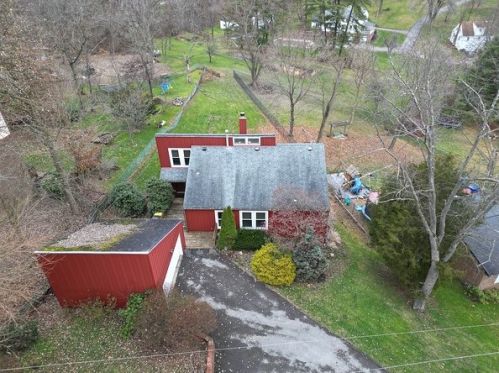 126 Pinewood Dr, Bridgeville, PA 15017-1220