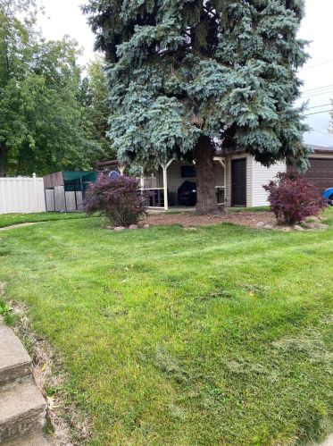 1902 17th Ave, Kenosha WI  53140-4713 exterior