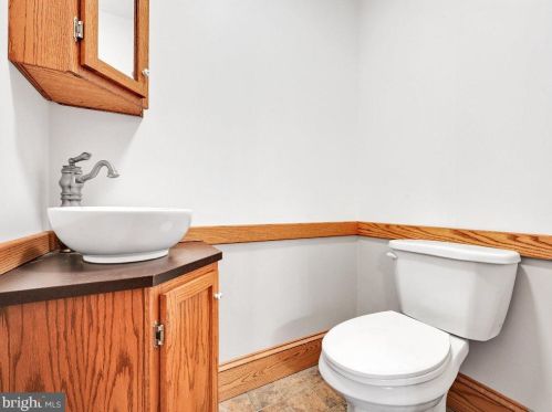 539 Lancaster Pike, Smithville PA  17560-9409 exterior