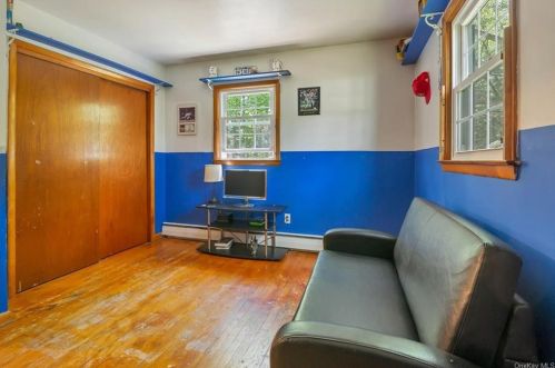 44 Ontario Ave, Middletown NY  10940-4339 exterior