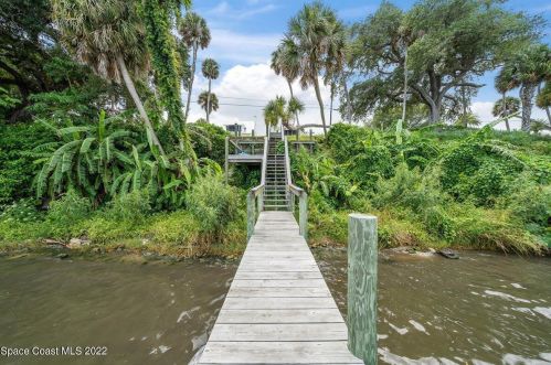 2915 Indian Riv Dr, Cocoa FL 32922-6607 exterior