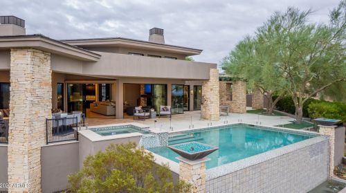 9710 Palisades Blvd, Scottsdale AZ 85268-2755 exterior