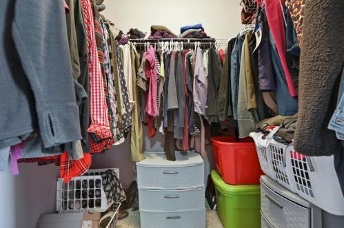 438 Wagon Ave, Pataskala OH  43062-8060 exterior