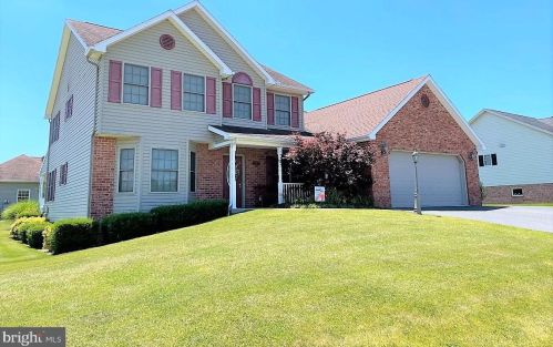 358 Teaberry Dr, Upton, PA 17225-1589