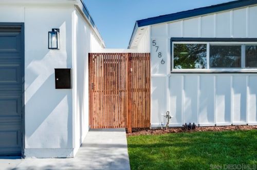 5786 Bakewell St, San Diego, CA 92117-4044