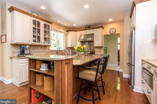 1599 Dreshertown Rd, Dresher PA  19025-1421 exterior