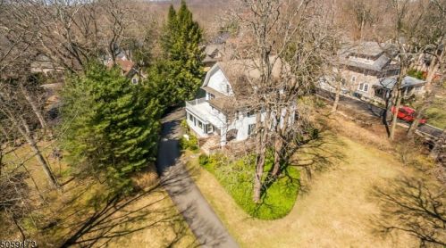 95 Ball Rd, Mountain Lakes NJ  07046-1624 exterior