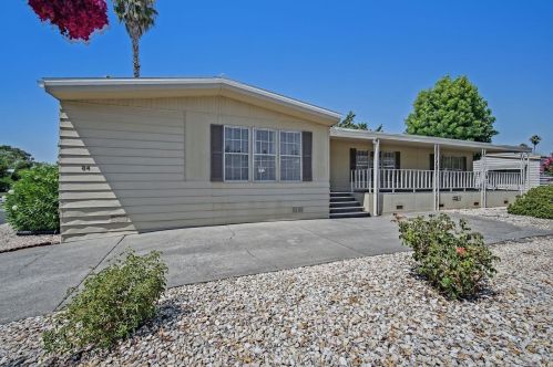 84 Estrella Dr, Santa Rosa, CA 95403-2683