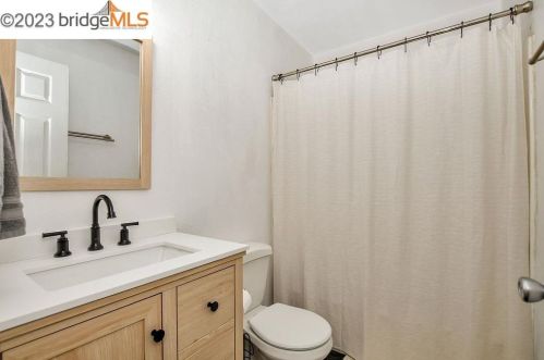 4814 Chablis Ct, Oakley CA  94561-1809 exterior