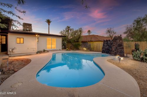 7142 12 St, Phoenix AZ 85022-3801 exterior