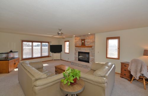 9263 62nd Ct, Kenosha, WI 53158-3249