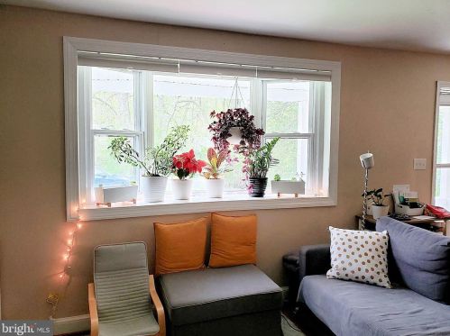 2205 Grayson Pl, Falls Church VA  22043-1648 exterior