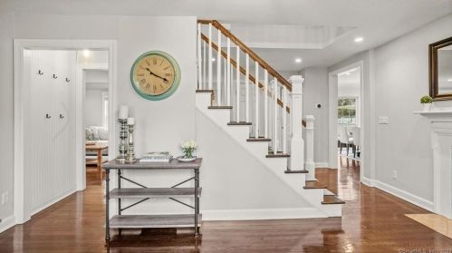 100 Hirsch Rd, Stamford, CT 06905-3207