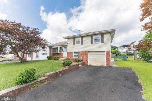 532 Edgemont Ave, Lansdale, PA 19446-1910