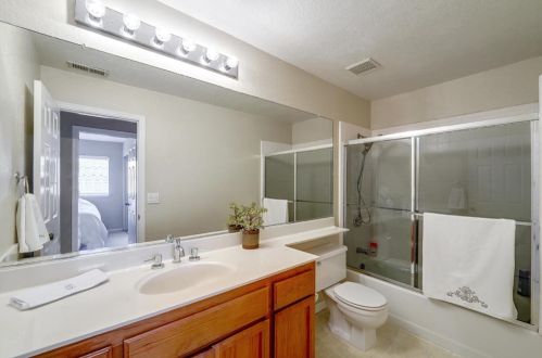 17092 Tassajara Cir, Morgan Hill CA  95037-7016 exterior