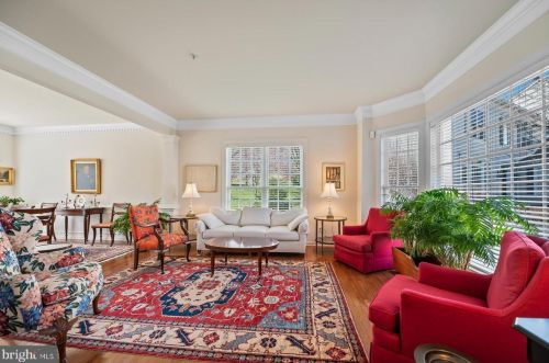 304 Arthur Ct, Newtown Square, PA 19073-4426