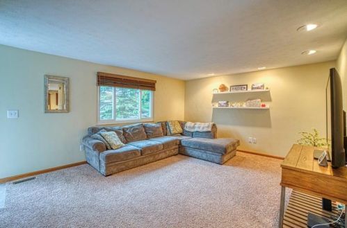 110 Partridge Run Rd, Gibsonia PA  15044-7922 exterior