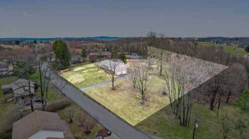 1 Royal Oaks Dr, North Charleroi PA  15022-3329 exterior