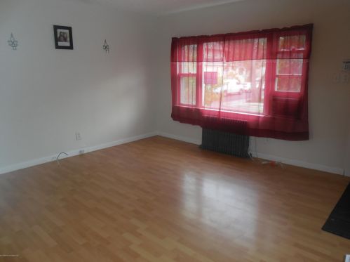 1415 Mattison Ave, Tinton Falls, NJ 07712-6741