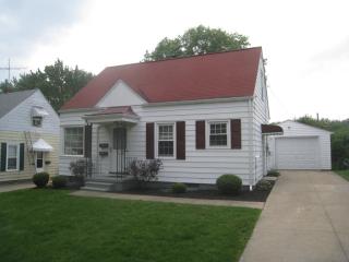 2548 23rd St, Cuyahoga Falls OH  44223-1610 exterior