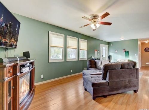 555 Connetquot Ave, Islip Terrace NY  11752-2503 exterior