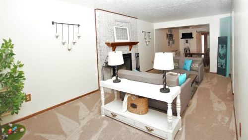 260 Finnin Rd, New Kensington, PA 15068-6804