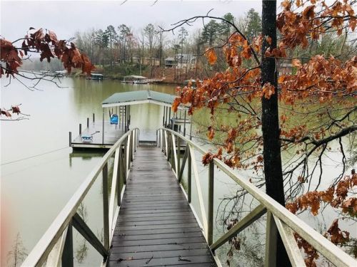 15103 Beacon Ridge Dr, Seneca SC  29678-1301 exterior