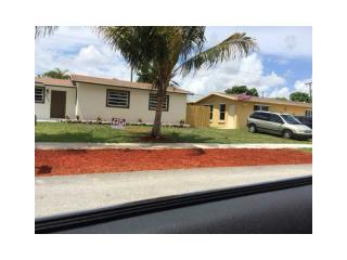 8035 171st St, Hialeah, FL 33015-3845