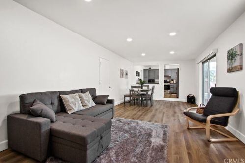 1341 Silverbirch Pl, West Covina CA  91790-5048 exterior