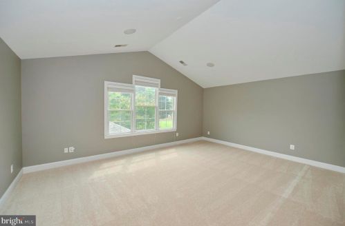 153 Amalfi Ct, Purcellville VA  20132-5816 exterior