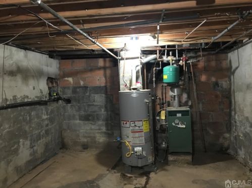 62 May St, Perth Amboy NJ  08861-2237 exterior