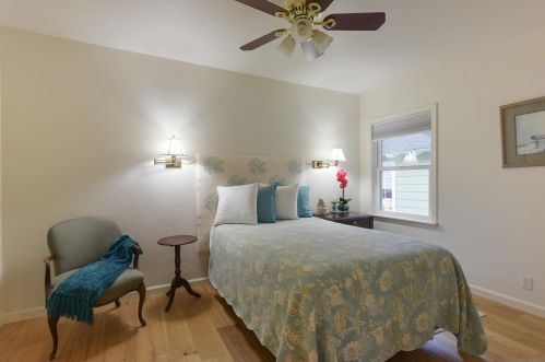 222-24 Barbara Ave, Solana Beach CA  92075-1232 exterior