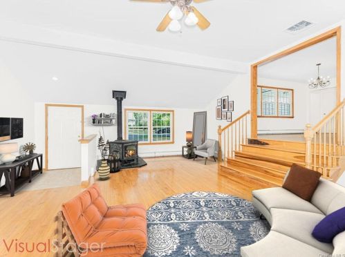 2881 Meadowcrest Dr, Yorktown Hgts, NY 10598-2416