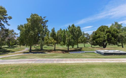 122 Kavenish Dr, Rancho Mirage CA  92270-3244 exterior