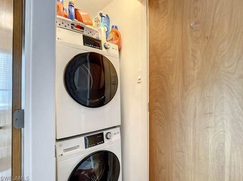 720 Matanzas Ct, Fort Myers Beach FL  33931-2120 exterior