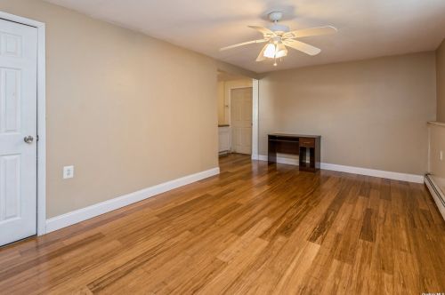 235 Farmers Ave, North Lindenhurst NY  11757-1815 exterior