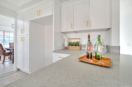 751 Larch Ave, Rialto CA  92376-4751 exterior